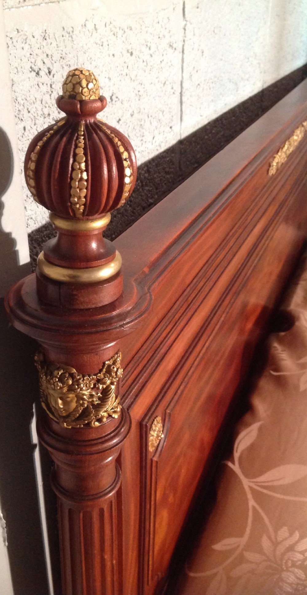 FRENCH MAHOGANY KINGSIZE BED View XI