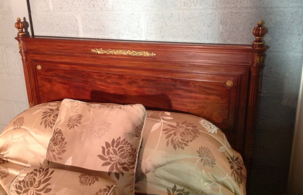 FRENCH MAHOGANY KINGSIZE BED View XII