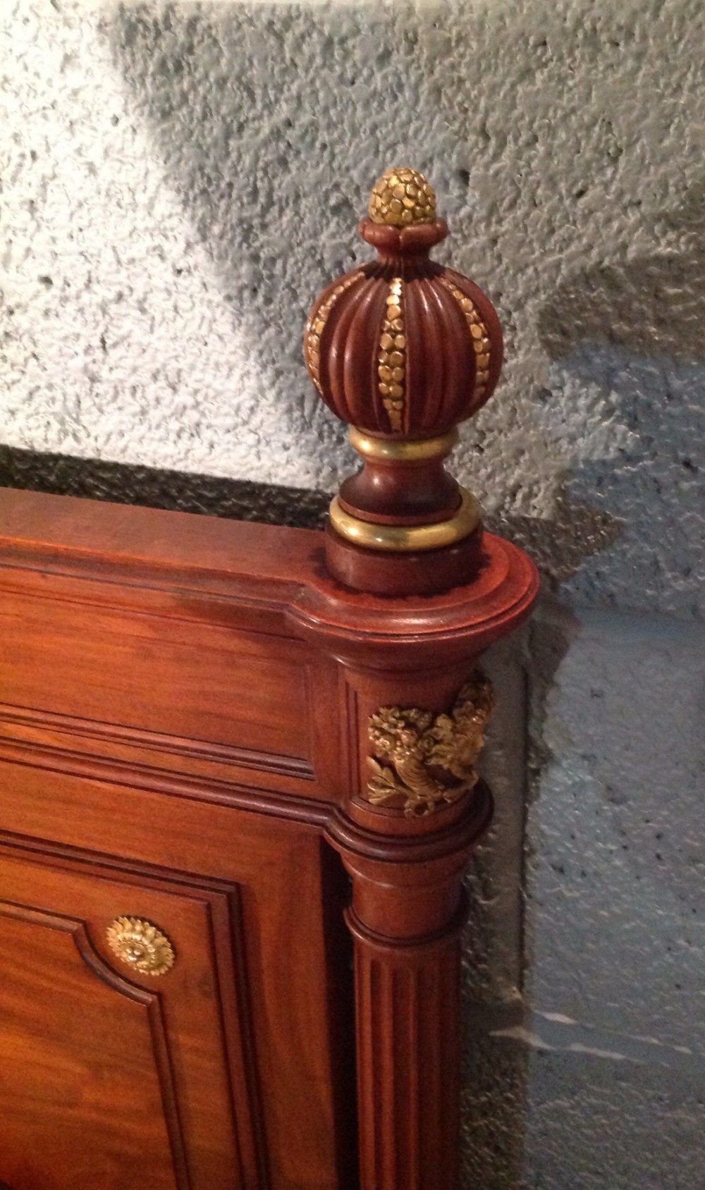FRENCH MAHOGANY KINGSIZE BED View XIII