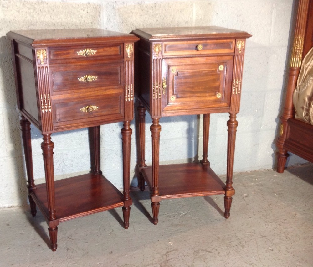 PAIR OF MAHOGANY BEDSIDE CABINETS View IV