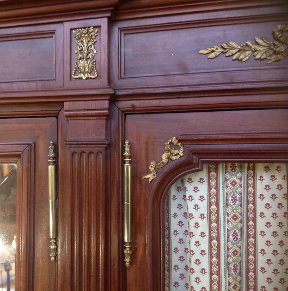 LARGE FRENCH MAHOGANY ARMOIRE  View XV