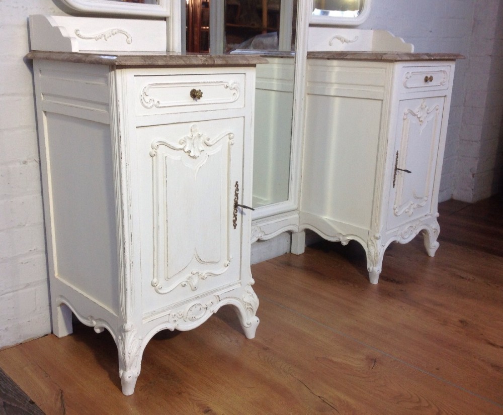 FRENCH PAINTED DRESSING TABLE View VII
