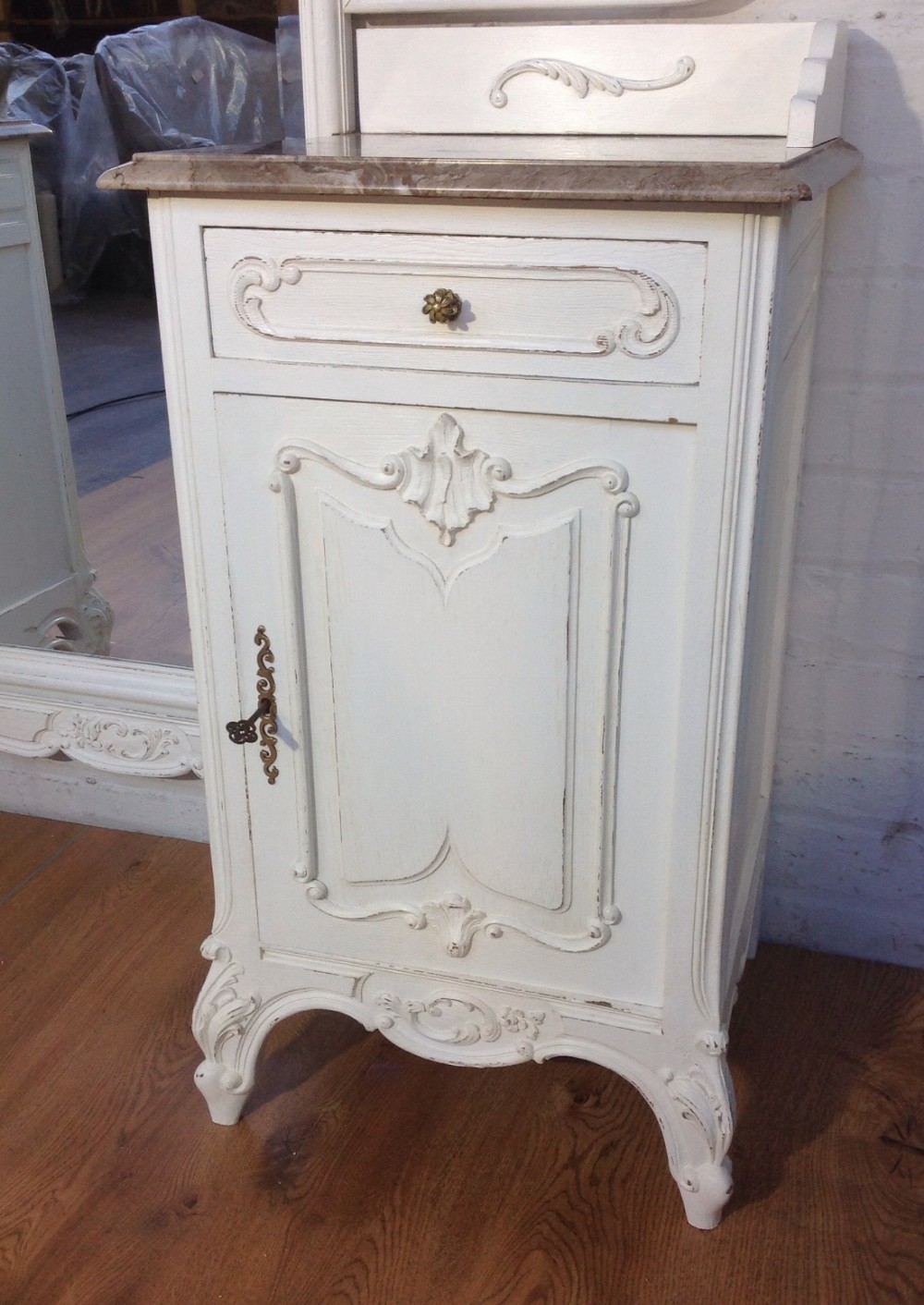 FRENCH PAINTED DRESSING TABLE View XII