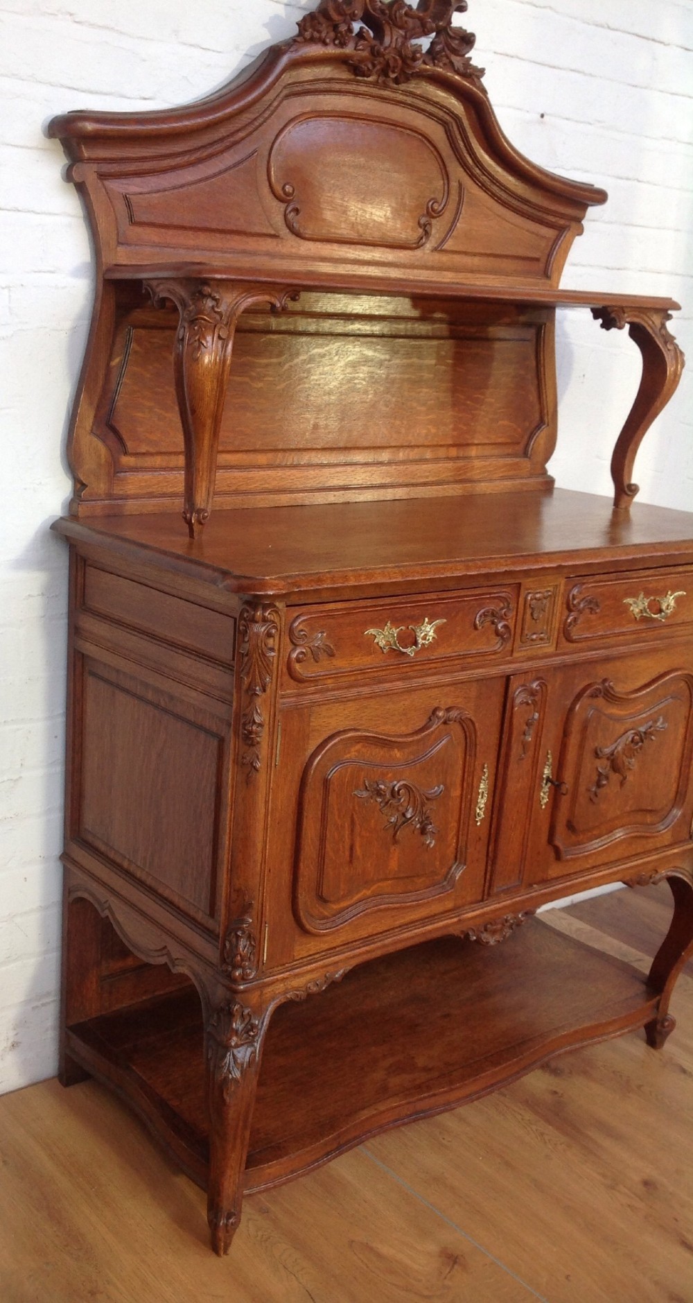 FRENCH OAK CARVED SERVER SIDEBOARD View VIII