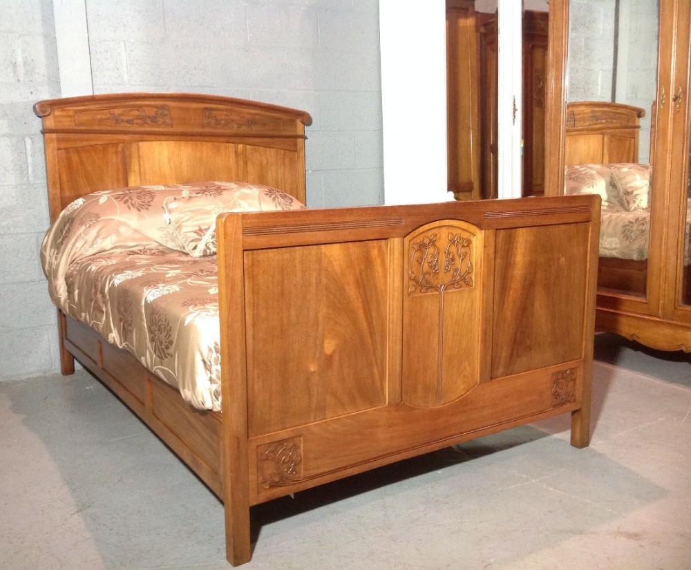 FRENCH MAHOGANY ARTS AND CRAFTS BED View VII