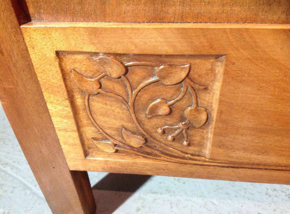 FRENCH MAHOGANY ARTS AND CRAFTS BED View VIII