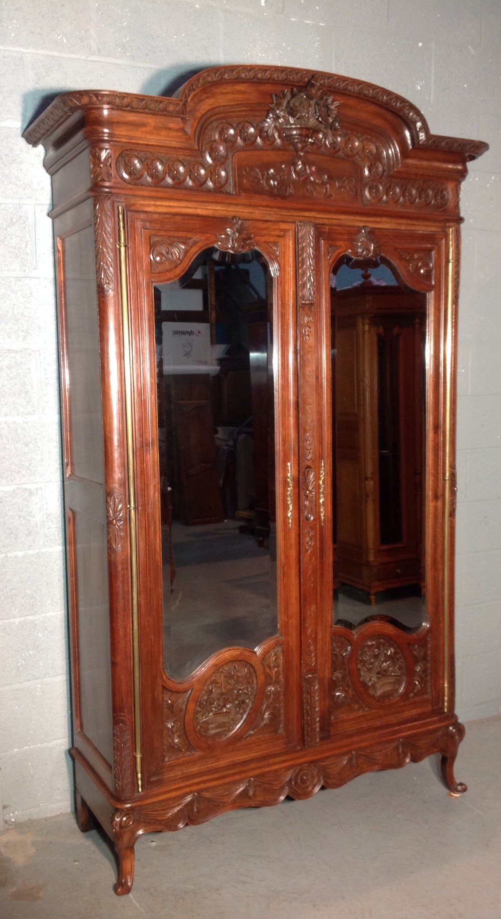 CARVED WALNUT FRENCH ARMOIRE View XIV