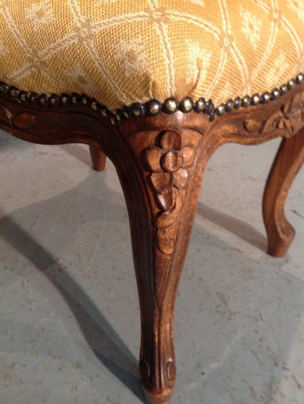 FRENCH WALNUT STOOL View V