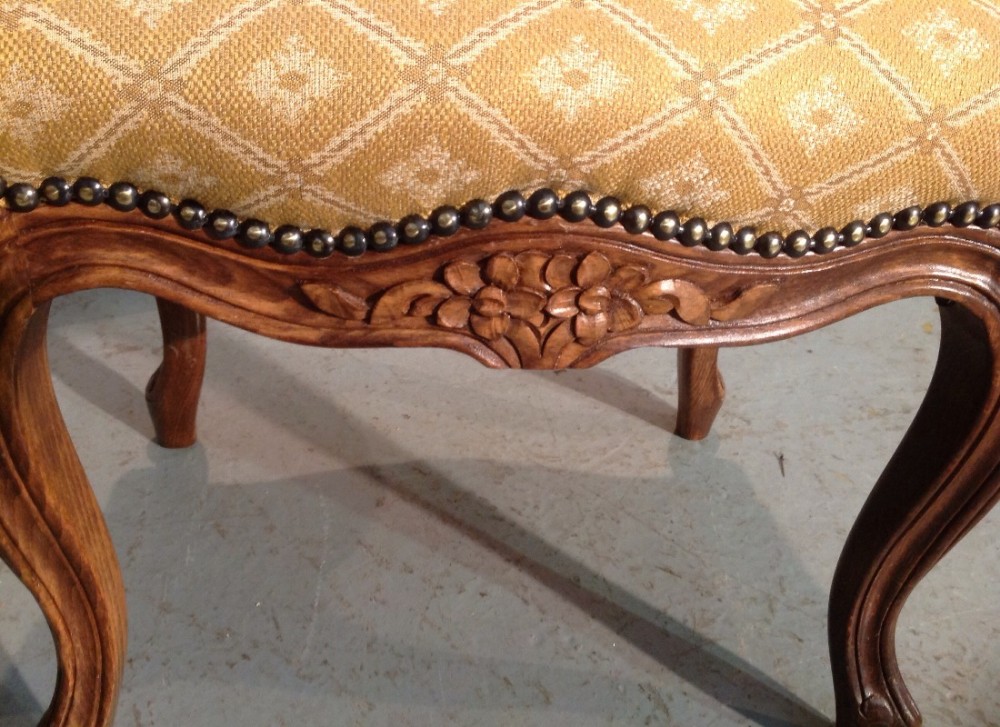 FRENCH WALNUT STOOL View VII