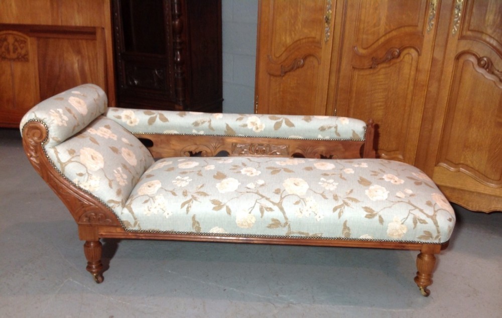 newly upholstered walnut chaise long - CATEGORY: ANTIQUE SOFAS - DATED VICTORIAN