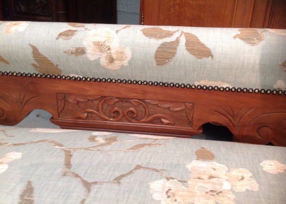 NEWLY UPHOLSTERED WALNUT CHAISE LONG View IV