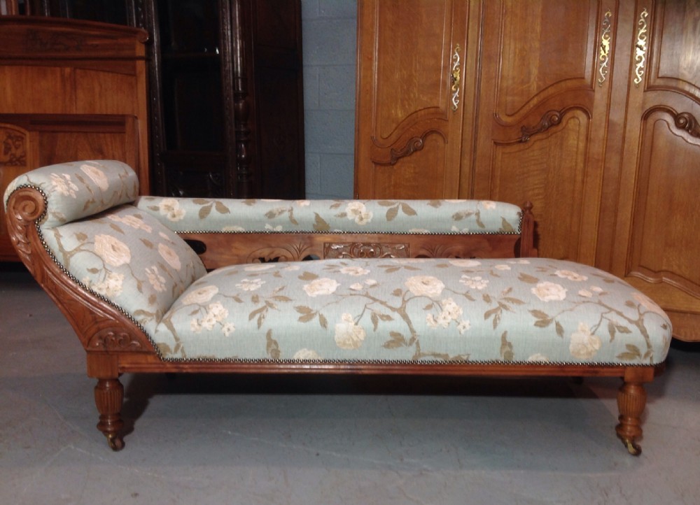 NEWLY UPHOLSTERED WALNUT CHAISE LONG View X
