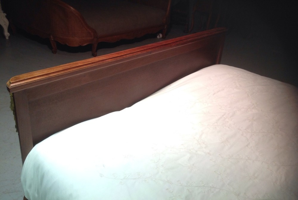 FRENCH INLAID  KINGSIZE BED  View V