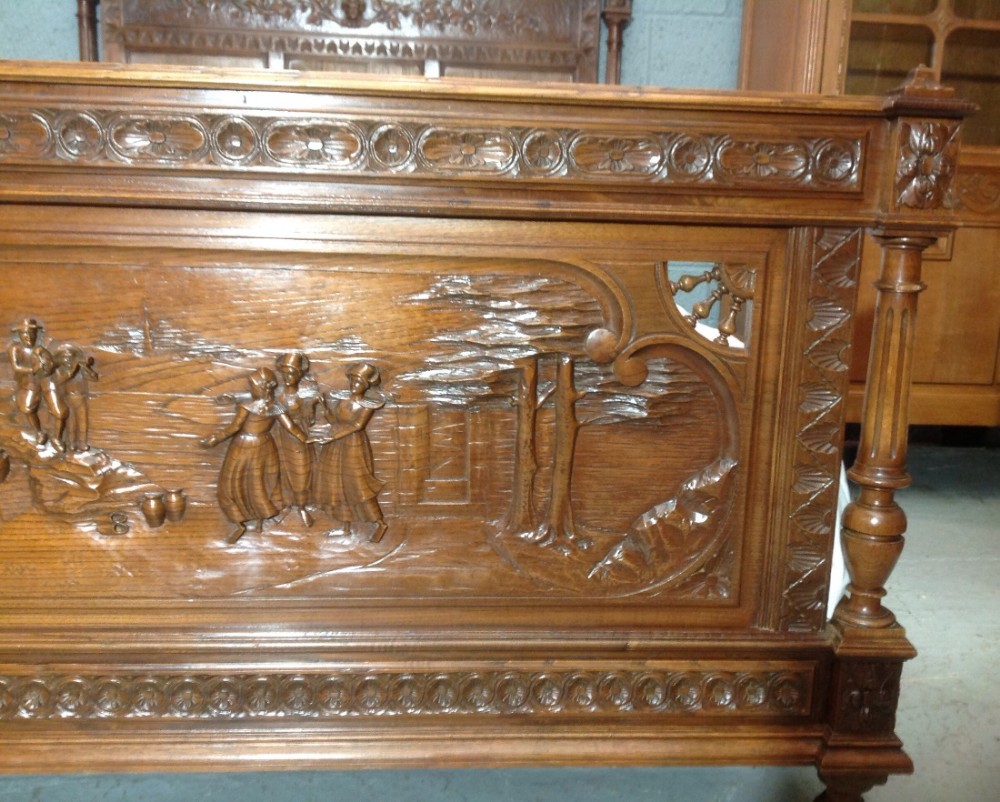 FRENCH OAK BRETON BED View III