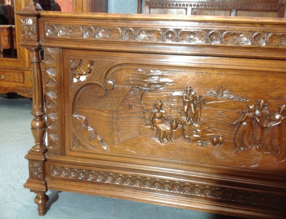 FRENCH OAK BRETON BED View V