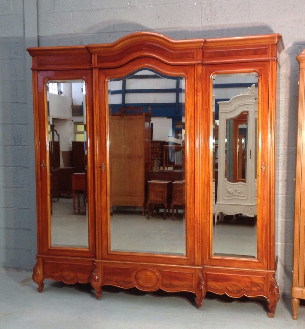 large french mahogany breakfront armoire - CATEGORY: ANTIQUE WARDROBES - DATED 1900