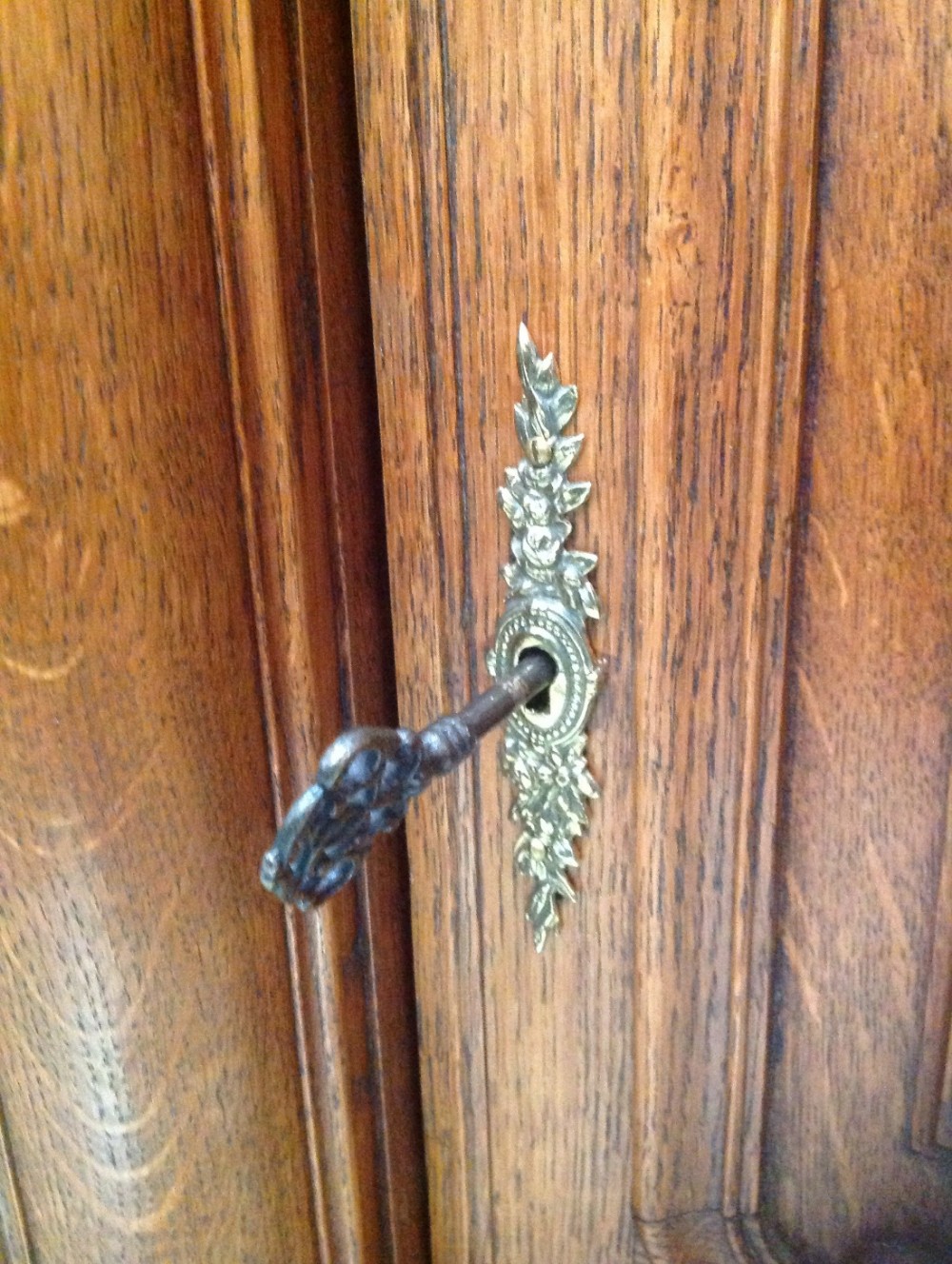 CARVED OAK TRIPLE FRENCH BREAKFRONT ARMOIRE View IX