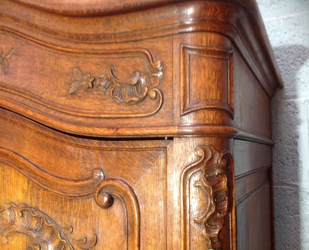 CARVED OAK TRIPLE FRENCH BREAKFRONT ARMOIRE View XII