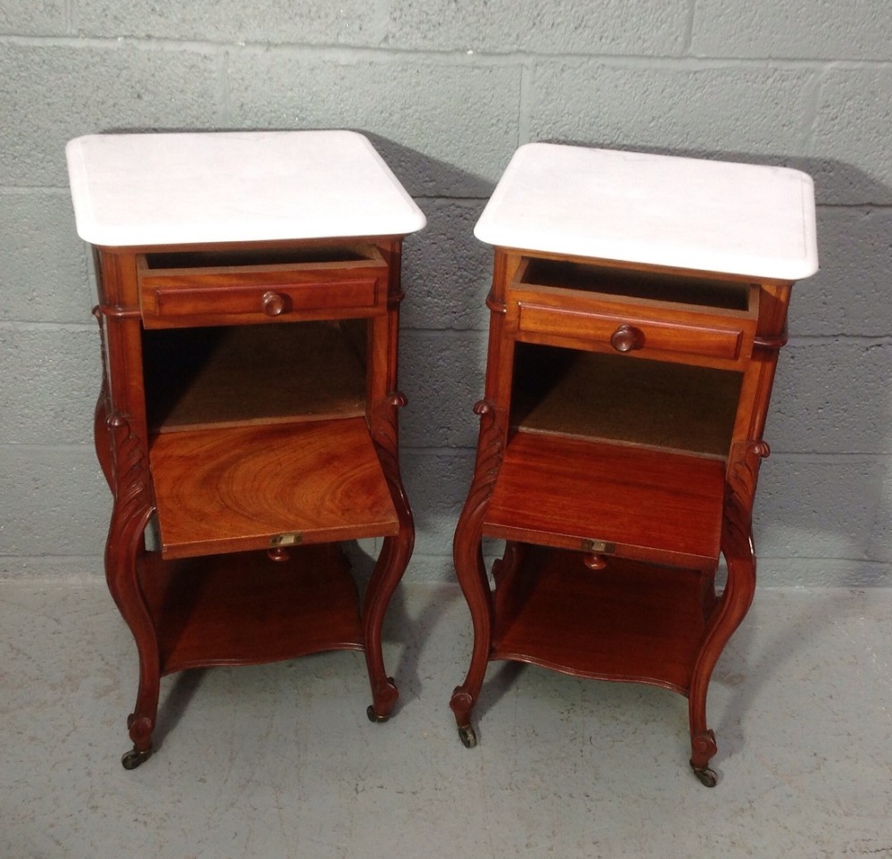 OUTSTANDING PAIROF FRENCH MAHOGANY BEDSIDE CABINETS View V