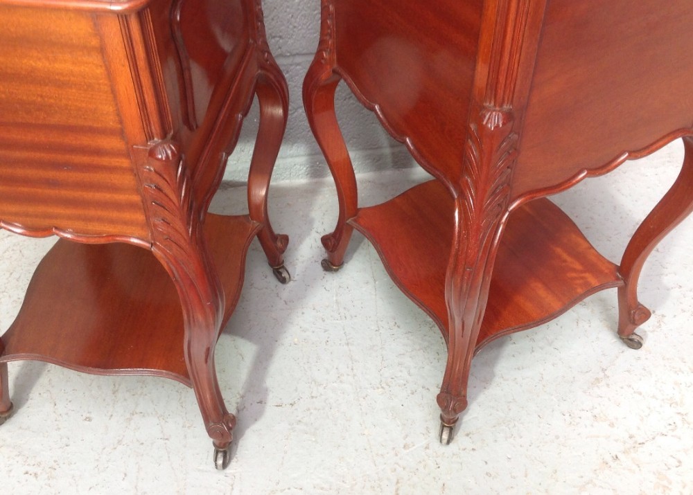 OUTSTANDING PAIROF FRENCH MAHOGANY BEDSIDE CABINETS View X