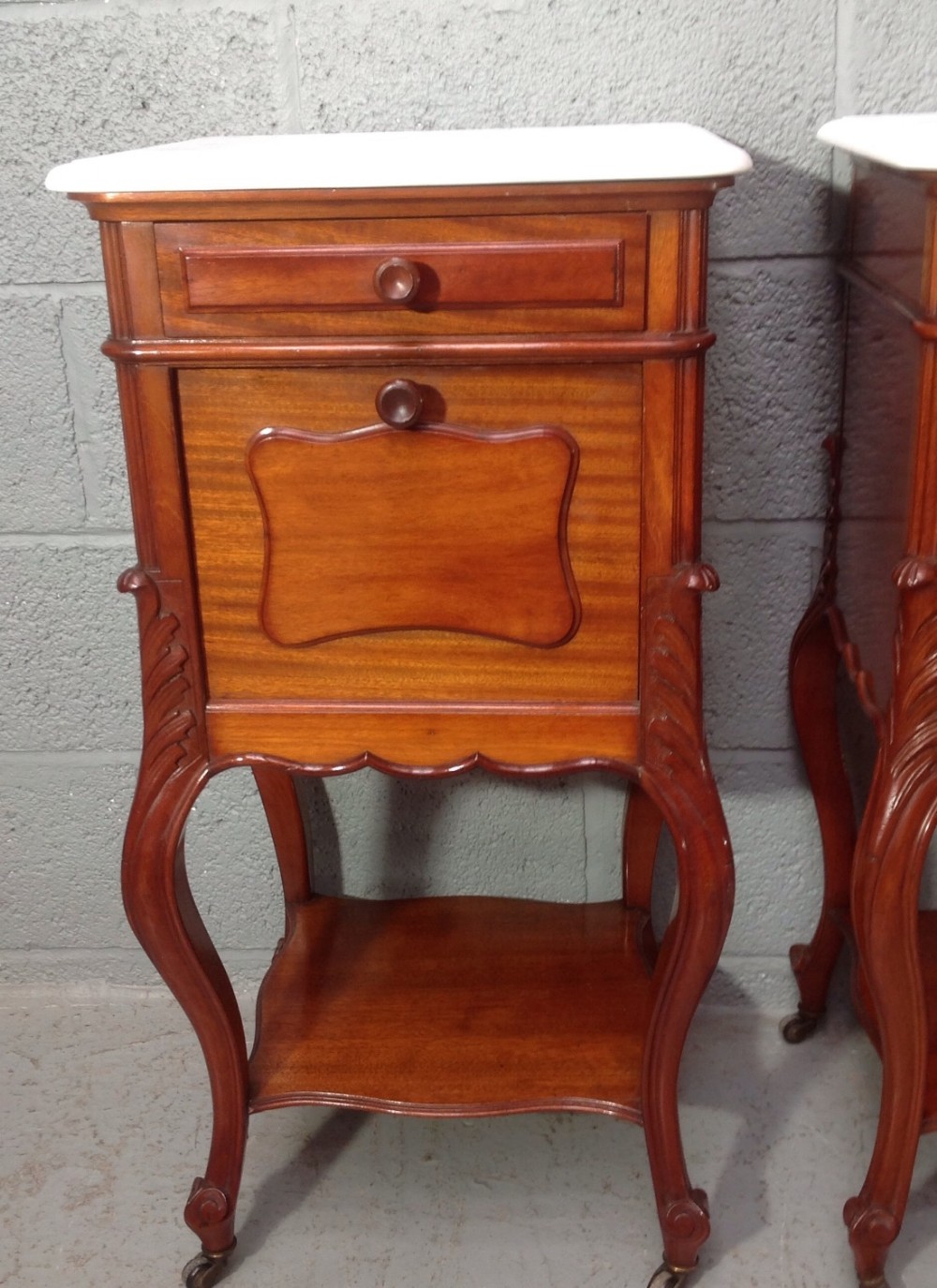 OUTSTANDING PAIROF FRENCH MAHOGANY BEDSIDE CABINETS View XIII