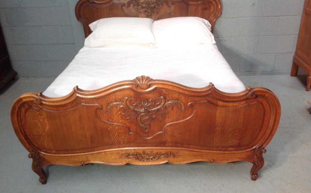 KINGSIZE CARVED OAK FRENCH BED View II