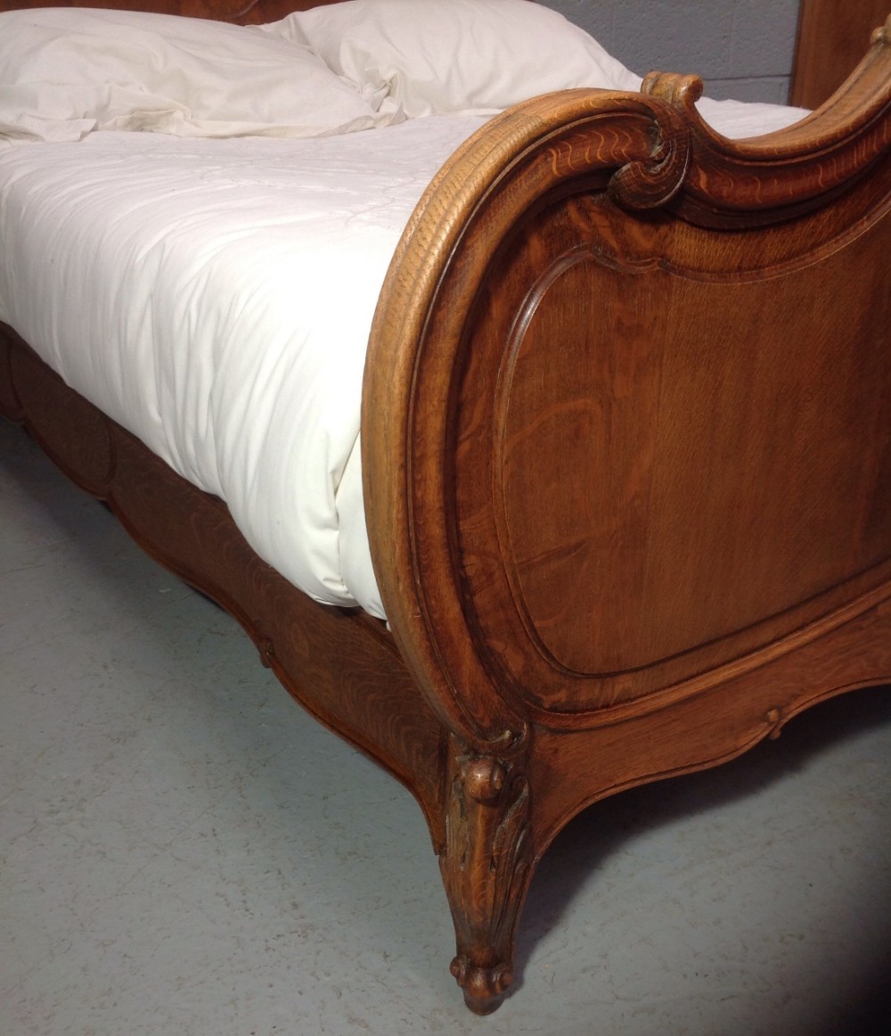 KINGSIZE CARVED OAK FRENCH BED View VII