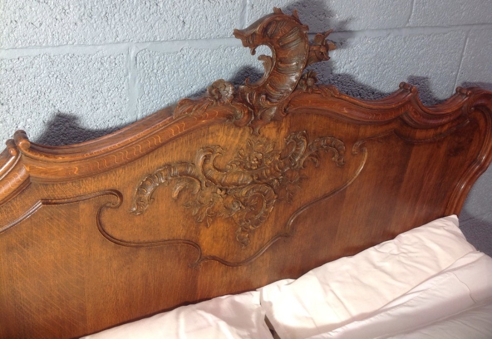 KINGSIZE CARVED OAK FRENCH BED View VIII