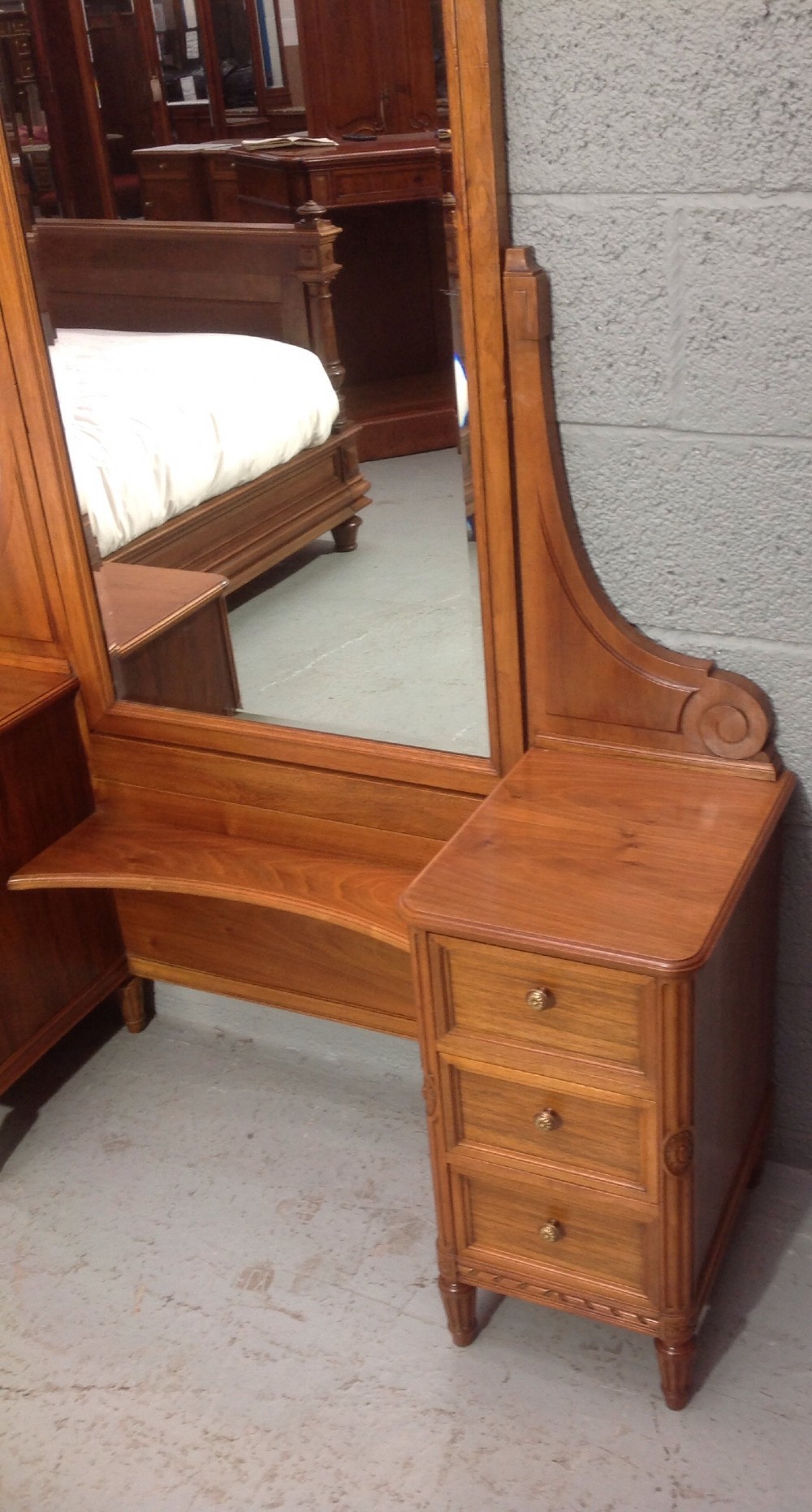 FRENCH WALNUT DRESSING TABLE View II