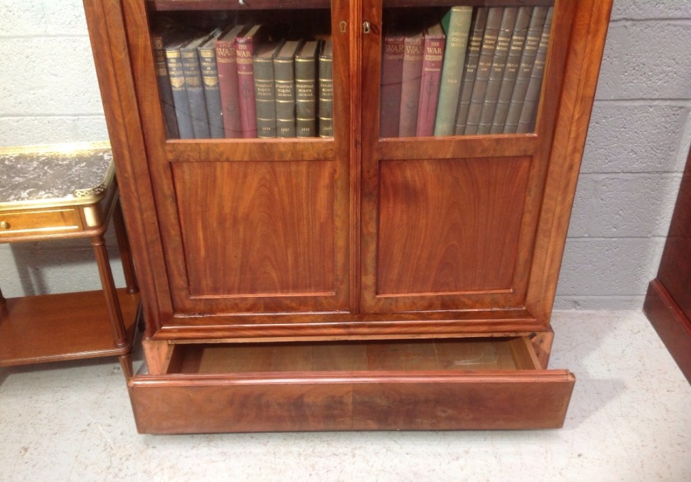 FRENCH MAHOGANY GLAZED BOOKCASE View IV