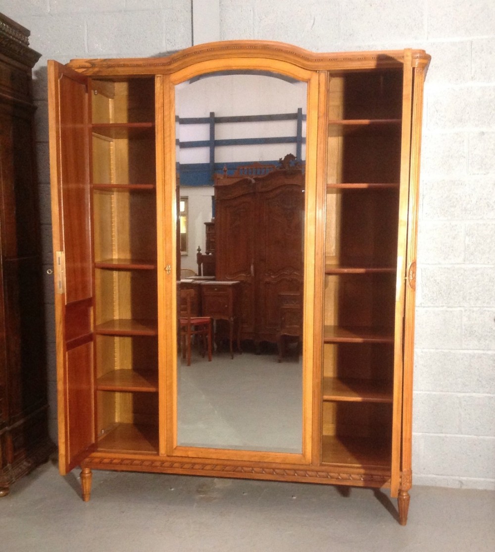 WALNUT FRENCH TRIPLE ARMOIRE View VII
