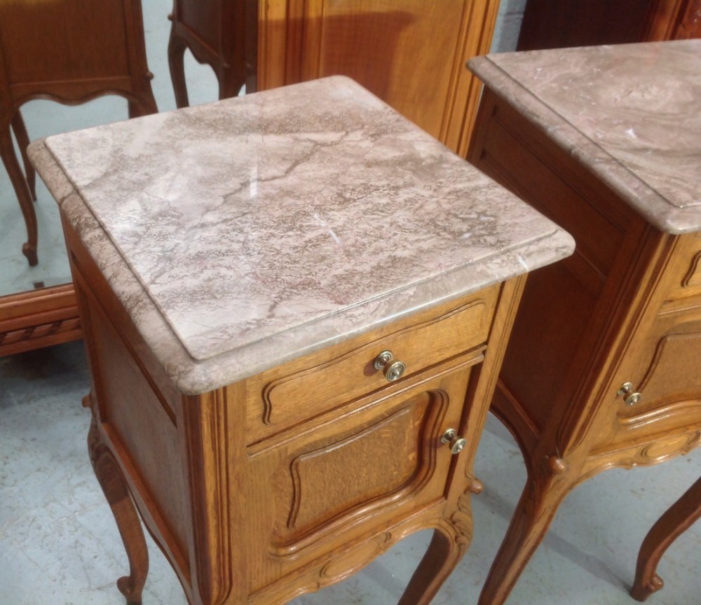 PAIR OF FRENCH OAK BEDSIDE CABINETS View II