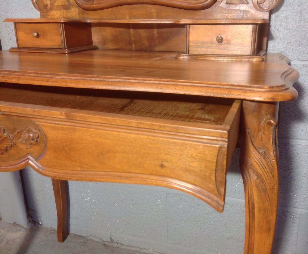 CARVED WALNUT FRENCH DRESSING TABLE  View IV