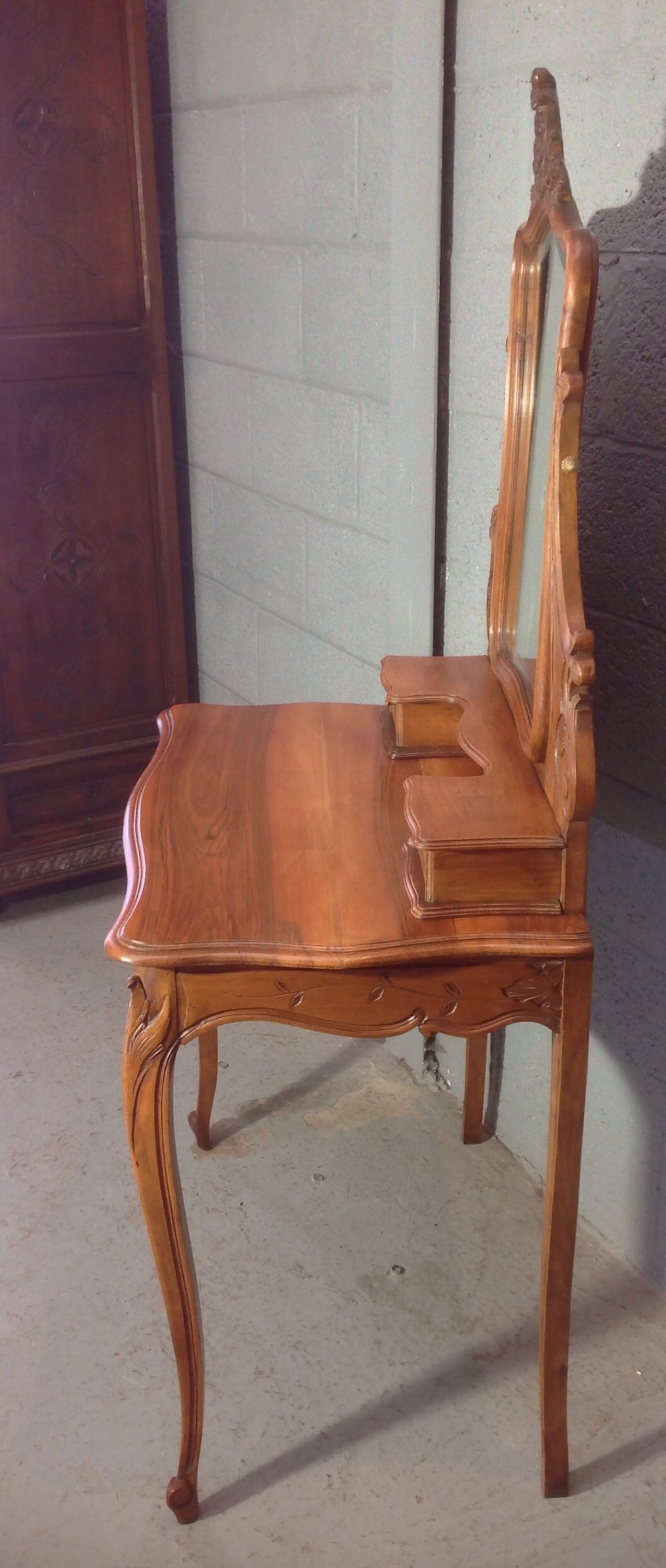CARVED WALNUT FRENCH DRESSING TABLE  View VI