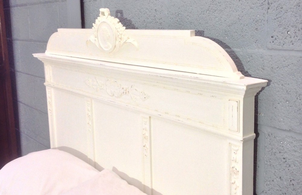 CARVED OAK FRENCH OAK PAINTED BED View VIII