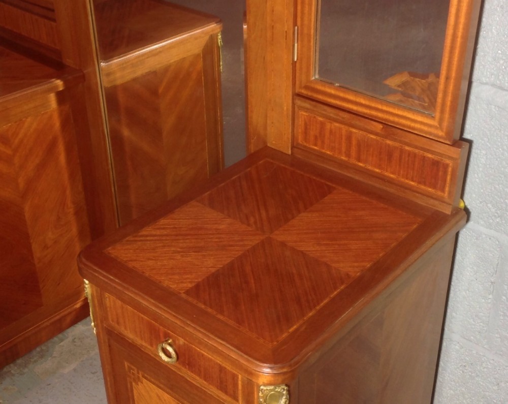 INLAID FRENCH MAHOGANY DRESSING TABLE View IV