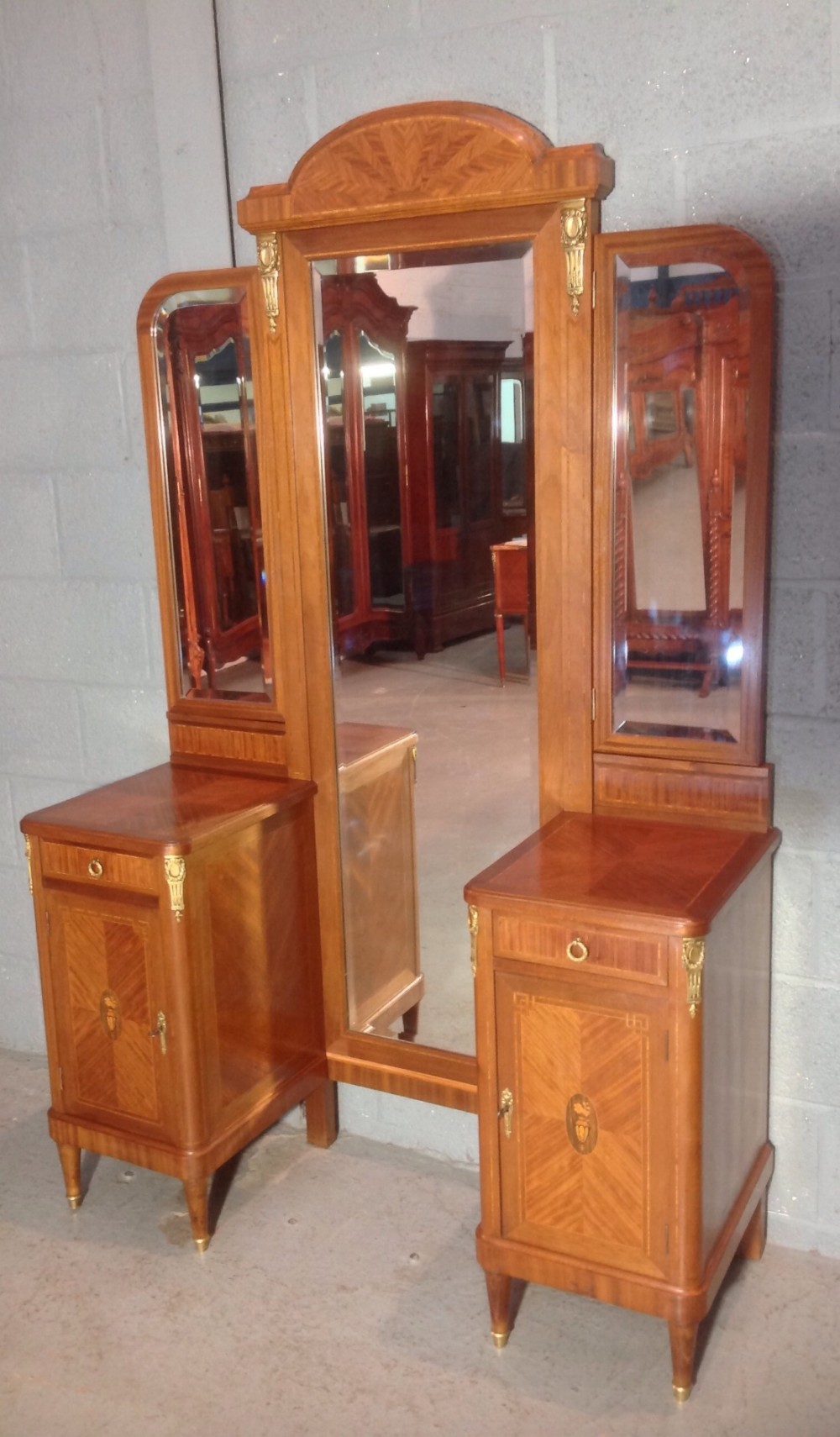 INLAID FRENCH MAHOGANY DRESSING TABLE View XIV