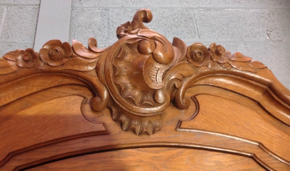 LARGE FRENCH CARVED OAK ARMOIRE View III
