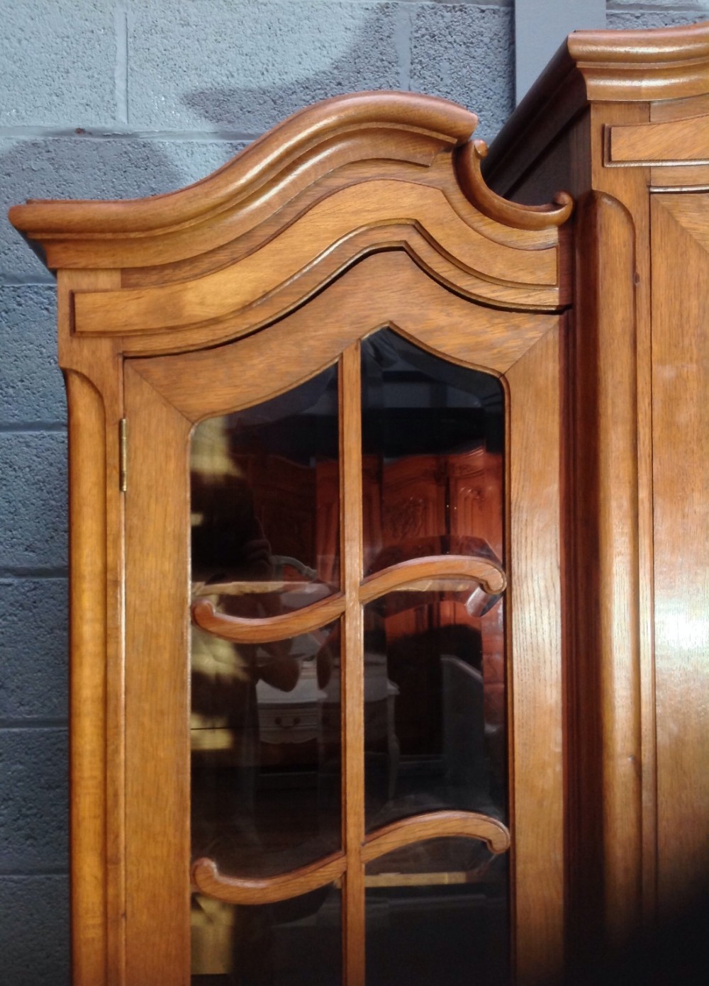 LARGE FRENCH CARVED OAK ARMOIRE View VIII