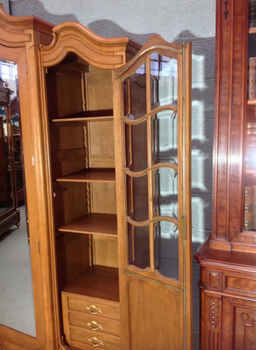 LARGE FRENCH CARVED OAK ARMOIRE View XIV