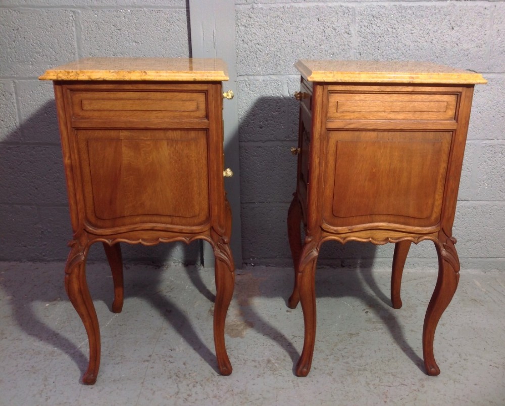 PAIR OF FRENCH OAK BEDSIDE CABINETS View IV