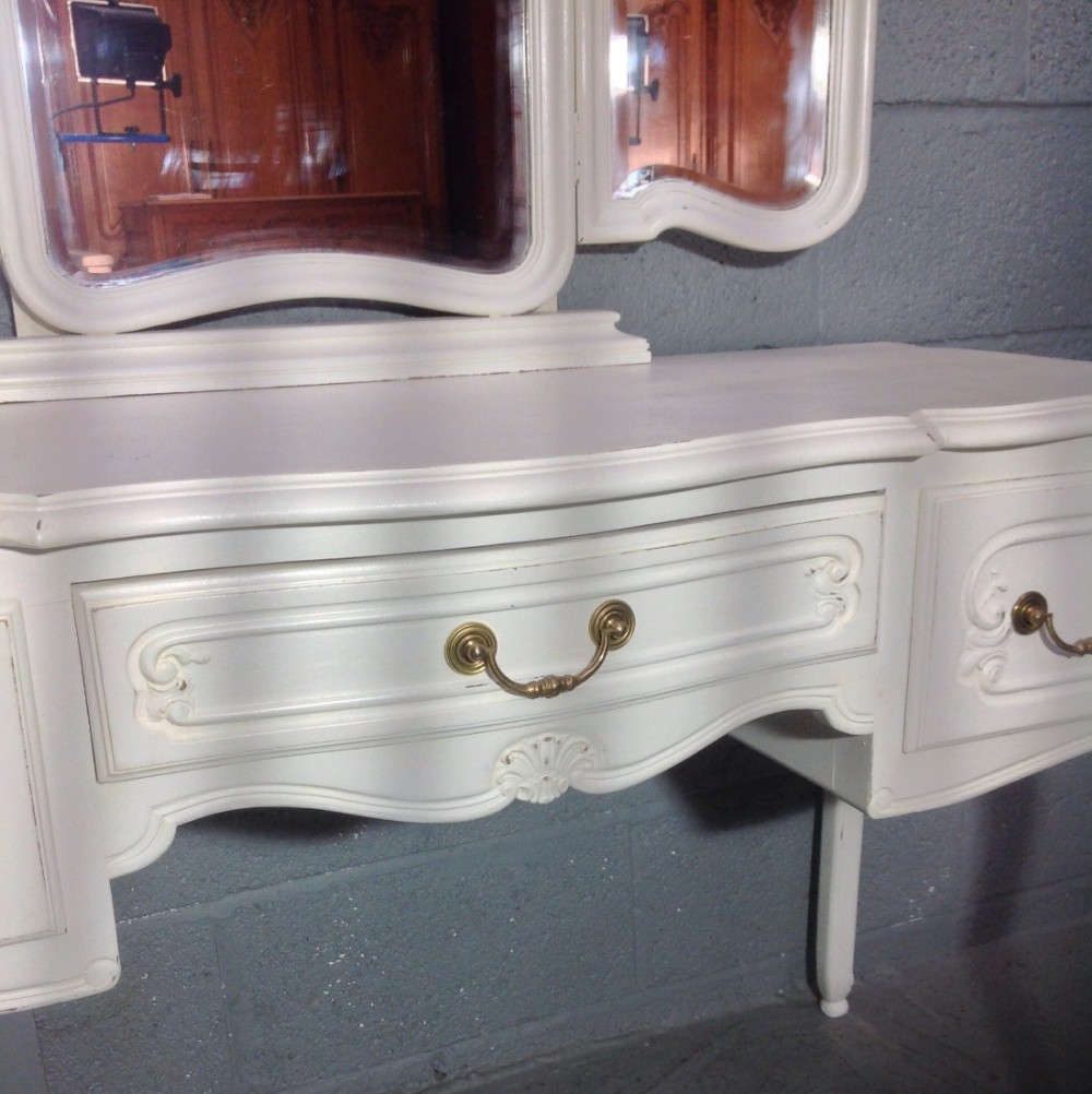 FRENCH PAINTED DRESSING TABLE View V
