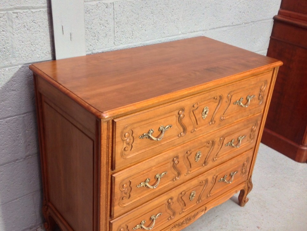 FRENCH CARVED WALNUT COMMODE View IV