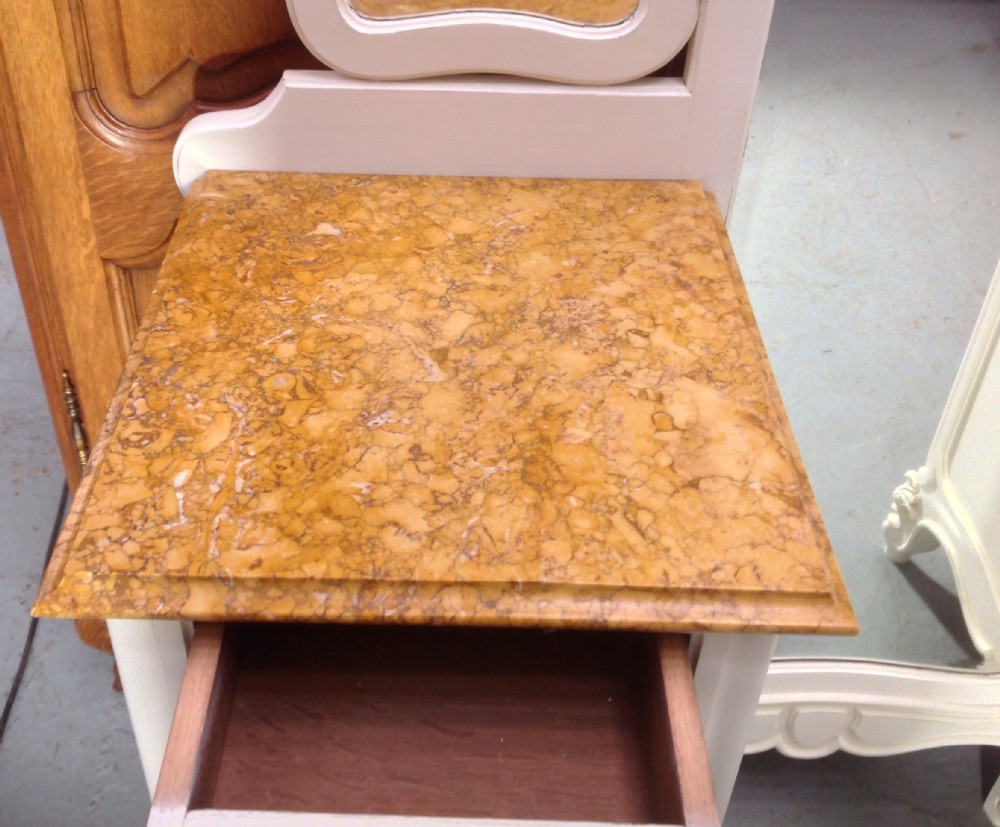 PAINTED FRENCH OAK DRESSING TABLE View IX
