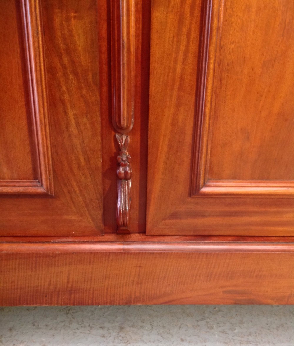 LARGE FRENCH MAHOGANY ARMOIRE View V
