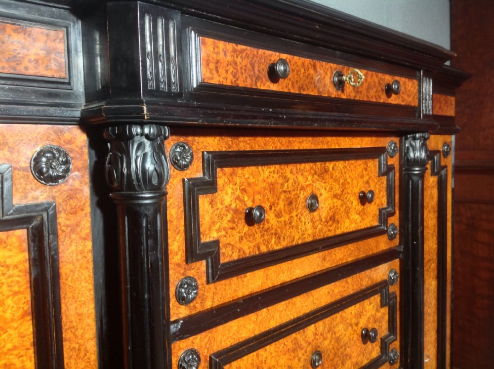 FRENCH CREDENZA IN AMBOYNA AND EBONISED WALNUT View VIII
