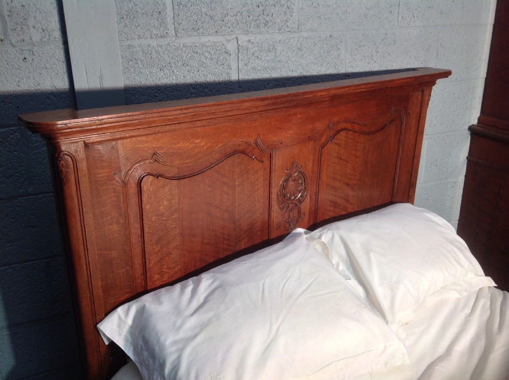 FRENCH OAK KINGSIZE BED View XI