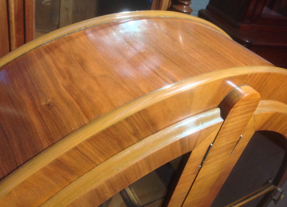 ART DECO WALNUT DISPLAY CABINET View VIII