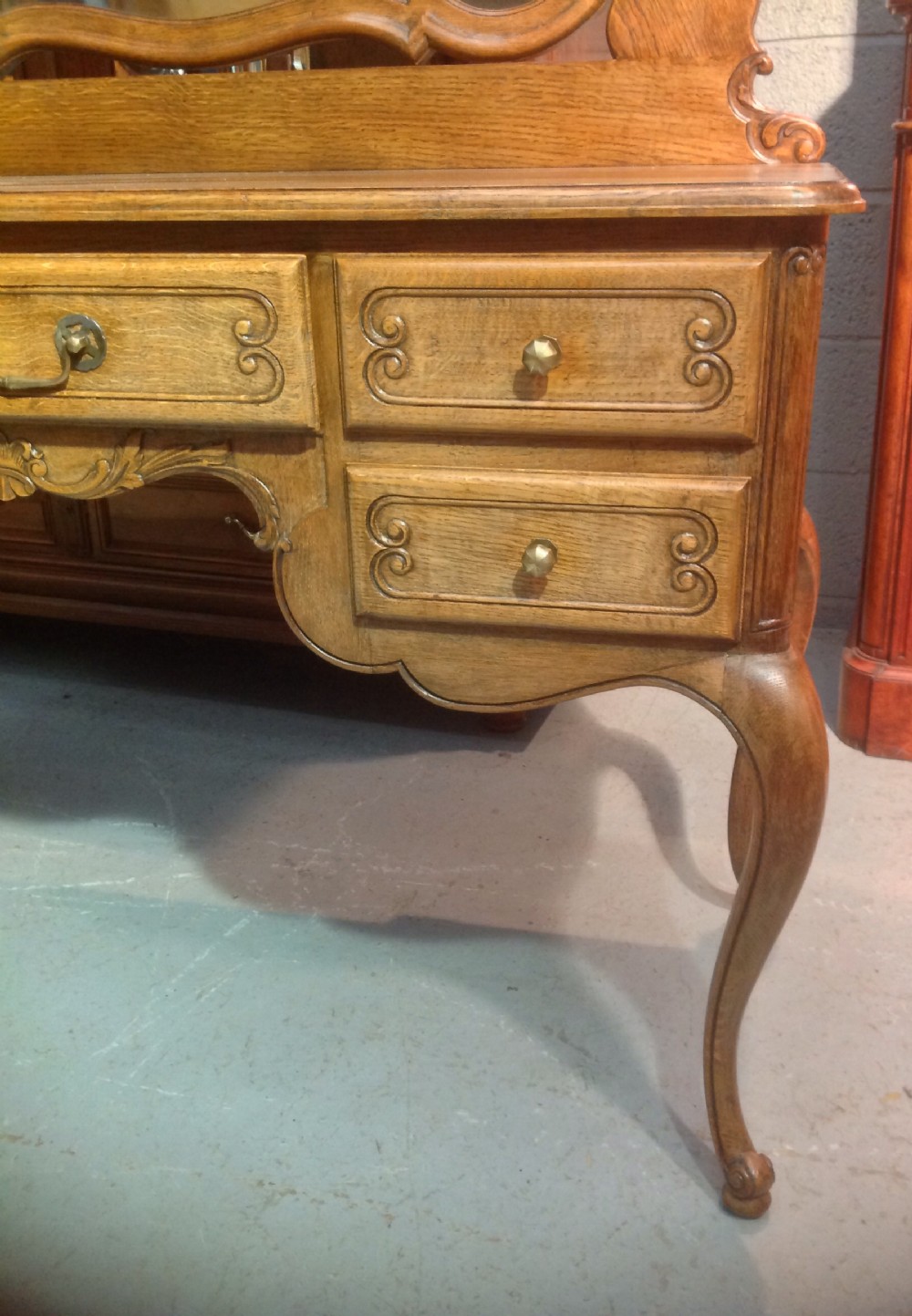 SOLID OAK FRENCH DRESSING TABLE View V