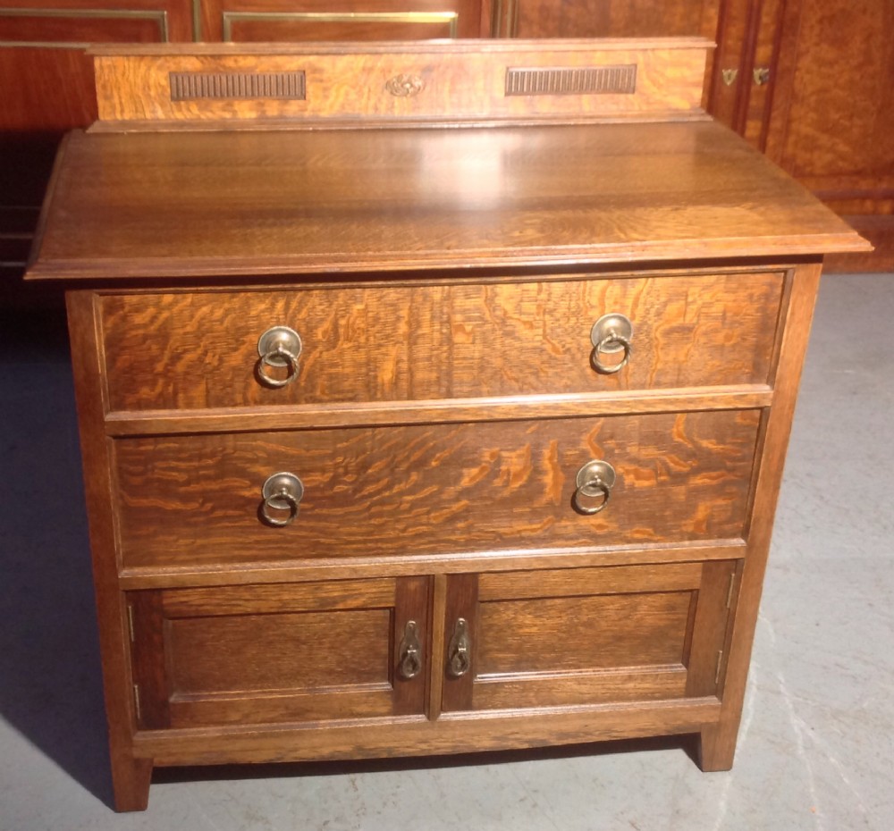 SOLID OAK CHEST WITH CUPBOARD View VIII